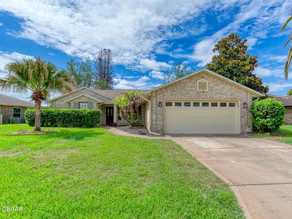 4 Carriage Creek Way, Ormond Beach, FL 32174