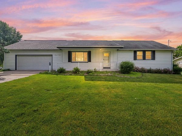 320 W Third Street, Fox Lake, WI 53933