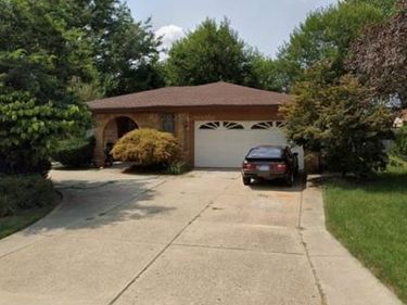 39409 Garony Drive, Clinton Twp, MI 48038