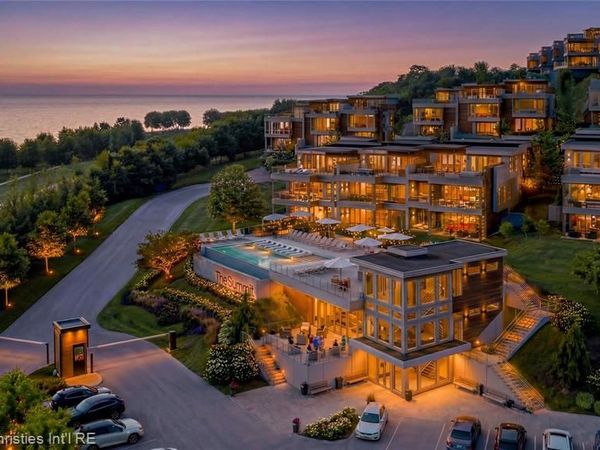 3575 Charlevoix Avenue , Resort Twp, MI 49770