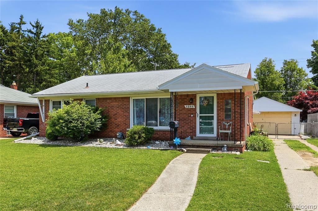 1289 Mulberry Street, Mt. Clemens, MI 48043 Main Photo