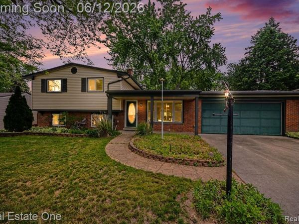 2523 Watonga Drive, Commerce Twp, MI 48382