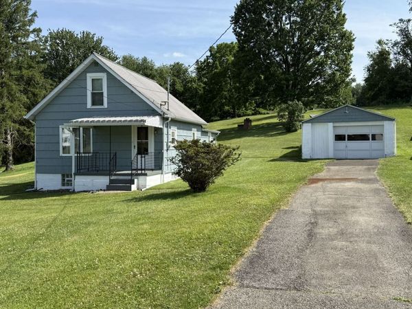 222 Bagdad Road , Leechburg, PA 15656
