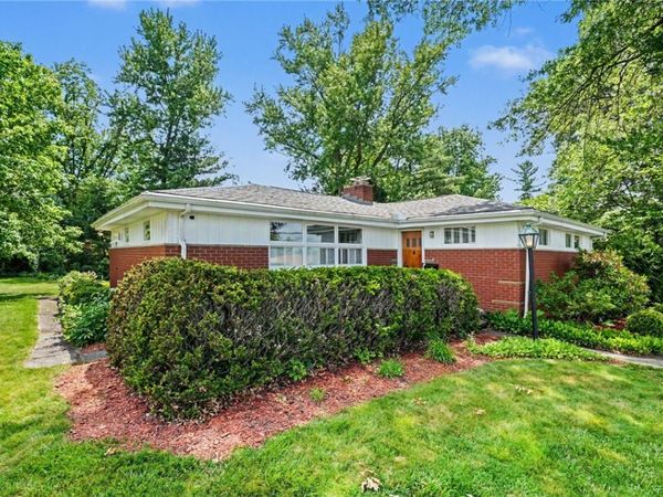 906 Bridge Ave, Greensburg, PA 15601
