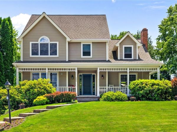 306 Hillcrest Drive, Cranberry Twp, PA 16066