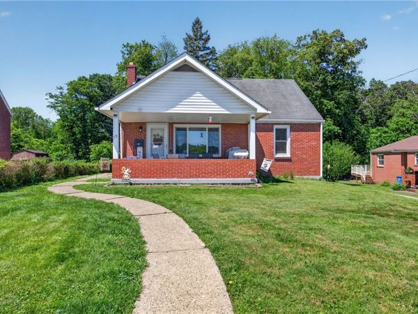 19 Transit Dr, Mckeesport, PA 15135