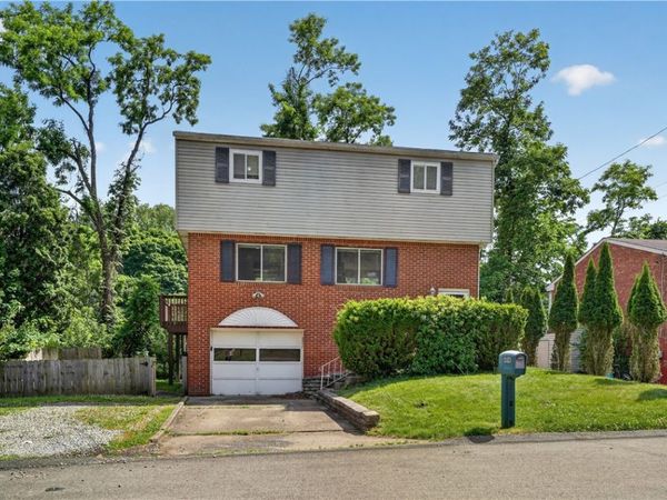 247 Golden Gate Dr, Verona, PA 15147