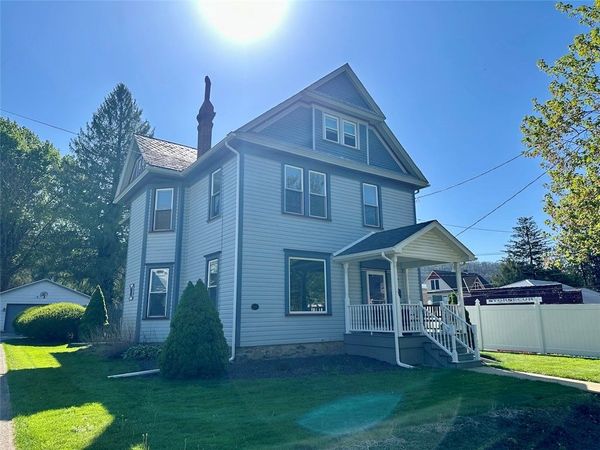 806 Liberty Street, Franklin, PA 16323