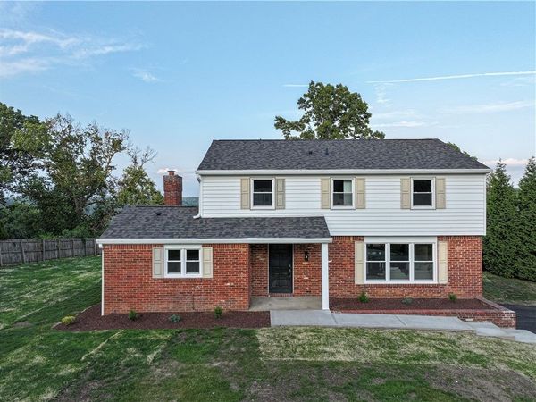 101 Wynview Dr, Coraopolis, PA 15108
