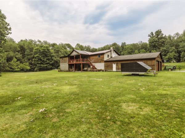 3210 State Route 31, Acme, PA 15610
