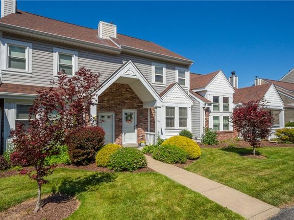 185 Old Village Lane, Bethel Park, PA 15102