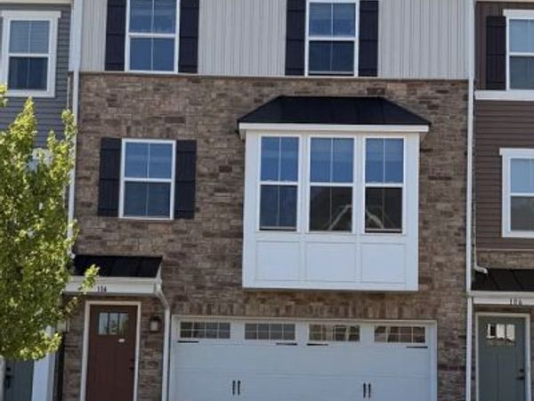 104 Lupine Dr , Mars, PA 16046