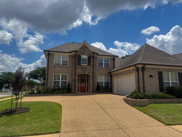 192 E PORTER RUN DR E, Collierville, TN 38017
