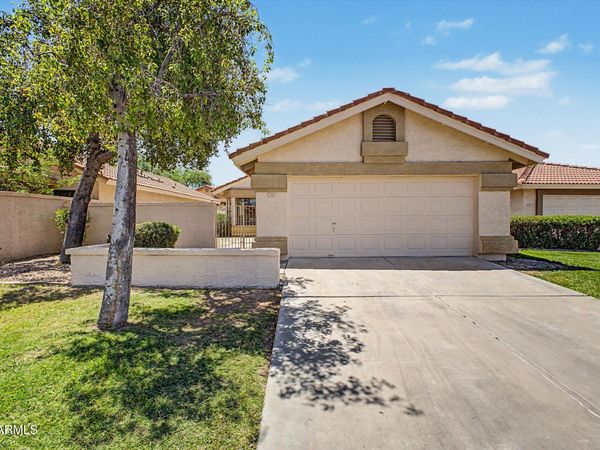 907 W BARBADOS Drive, Gilbert, AZ 85233