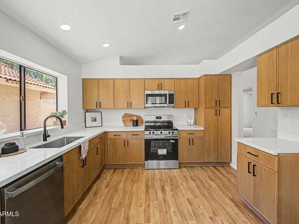 907 W BARBADOS Drive, Gilbert, AZ 85233