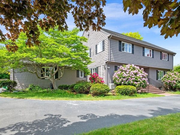 58 Weatherbee Dr, Westwood, MA 02090