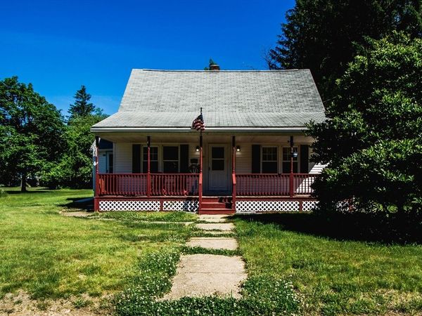 10 Pine St, Templeton, MA 01436