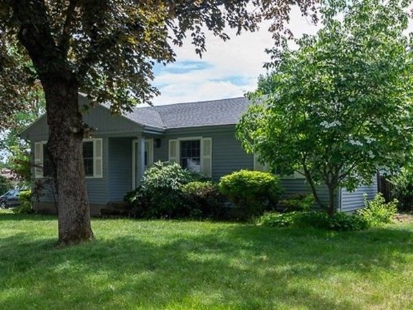 16 Westmont Cir, Shrewsbury, MA 01545