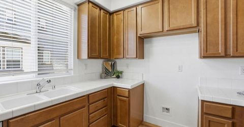 414 17th St, Sacramento, CA 95811 Photo