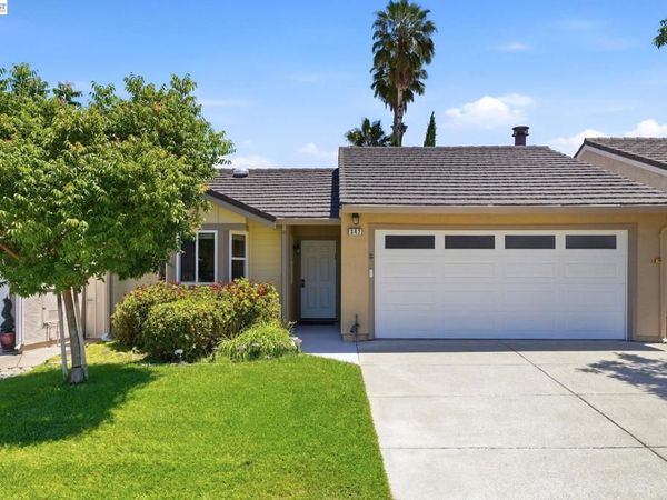 342 Lone Oak Dr, Pleasanton, CA 94566