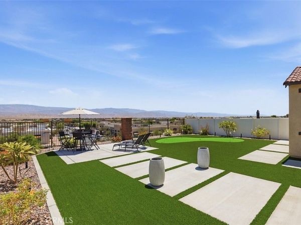 41378 Harvey Mudd, Palm Desert, CA 92211
