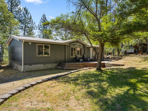 1460 Grays Creek Road, Grants Pass, OR 97527