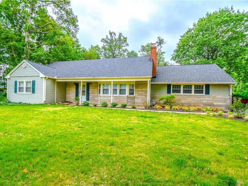 7020 Chambersburg Road, Huber Heights, OH 45424 Photo 1