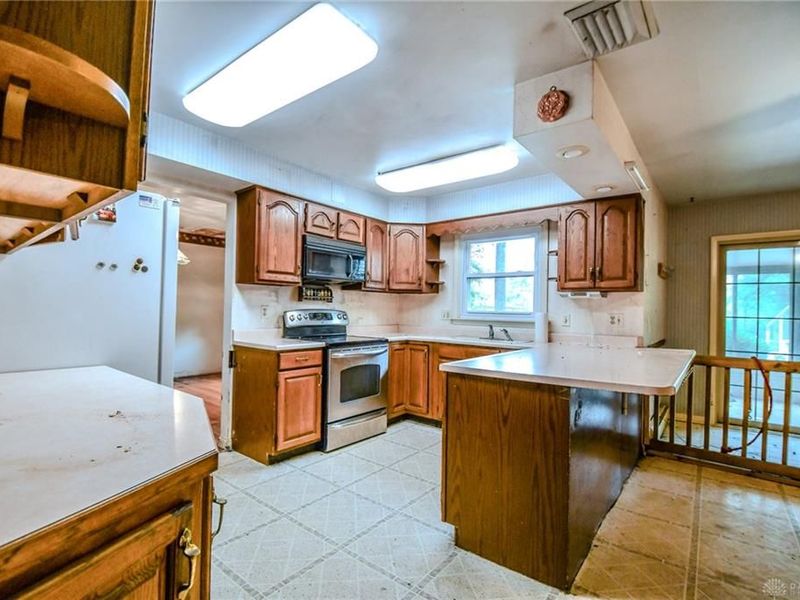 7020 Chambersburg Road, Huber Heights, OH 45424 Photo 7