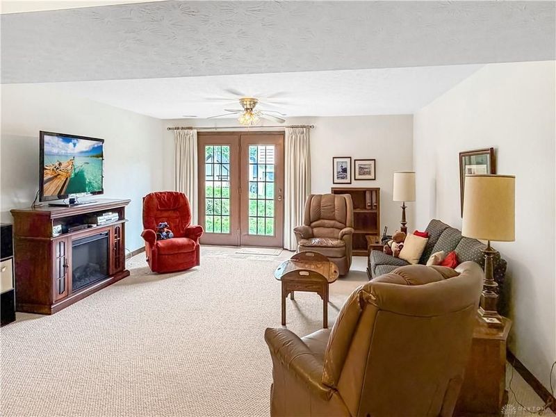 5016 Lausanne Drive, Centerville, OH 45458 Photo 12