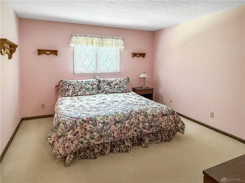 5016 Lausanne Drive, Centerville, OH 45458 Photo 14