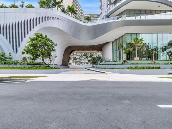 175 SE 25 Rd, Unit 1103, Miami, FL 33129