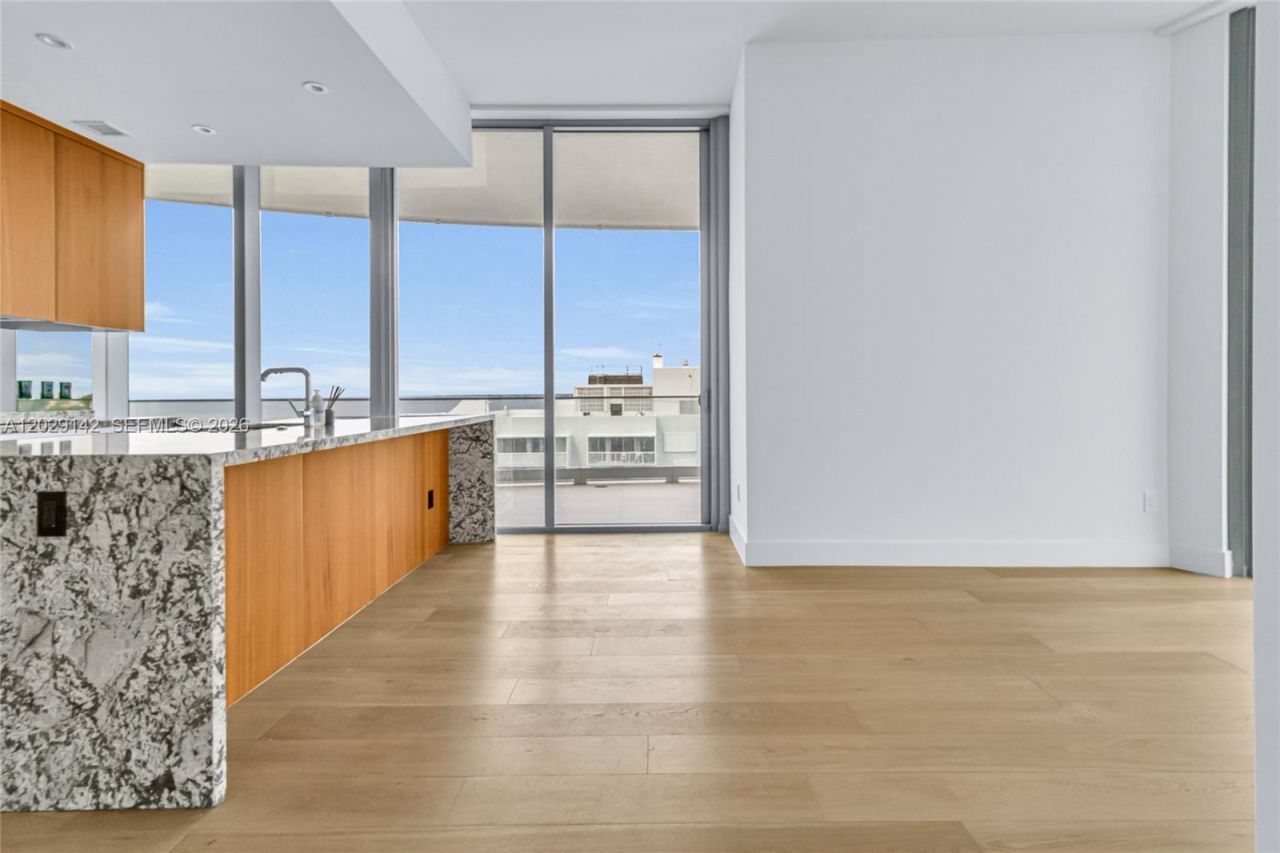 175 SE 25 Rd, Unit 1103, Miami, FL 33129 Photo