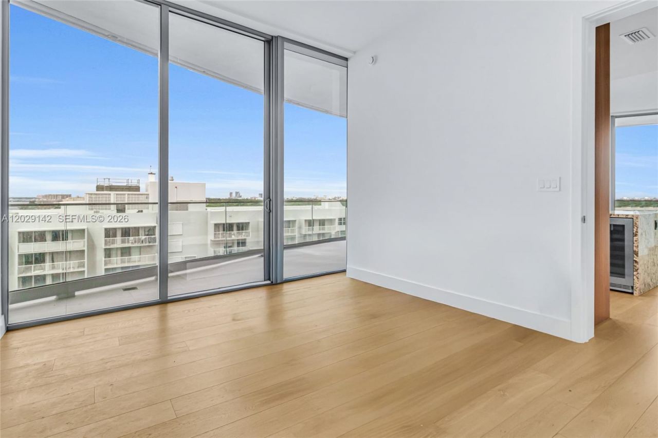 175 SE 25 Rd, Unit 1103, Miami, FL 33129 Photo