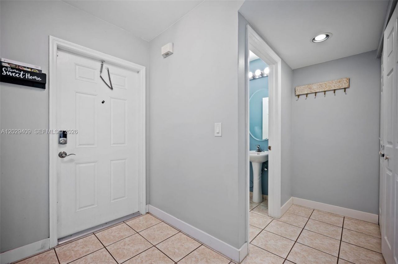 20831 NW 3rd Ct, Pembroke Pines, FL 33029 Photo