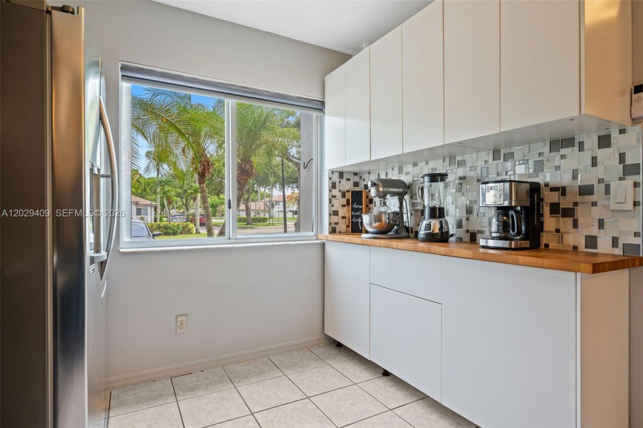 20831 NW 3rd Ct, Pembroke Pines, FL 33029 Photo