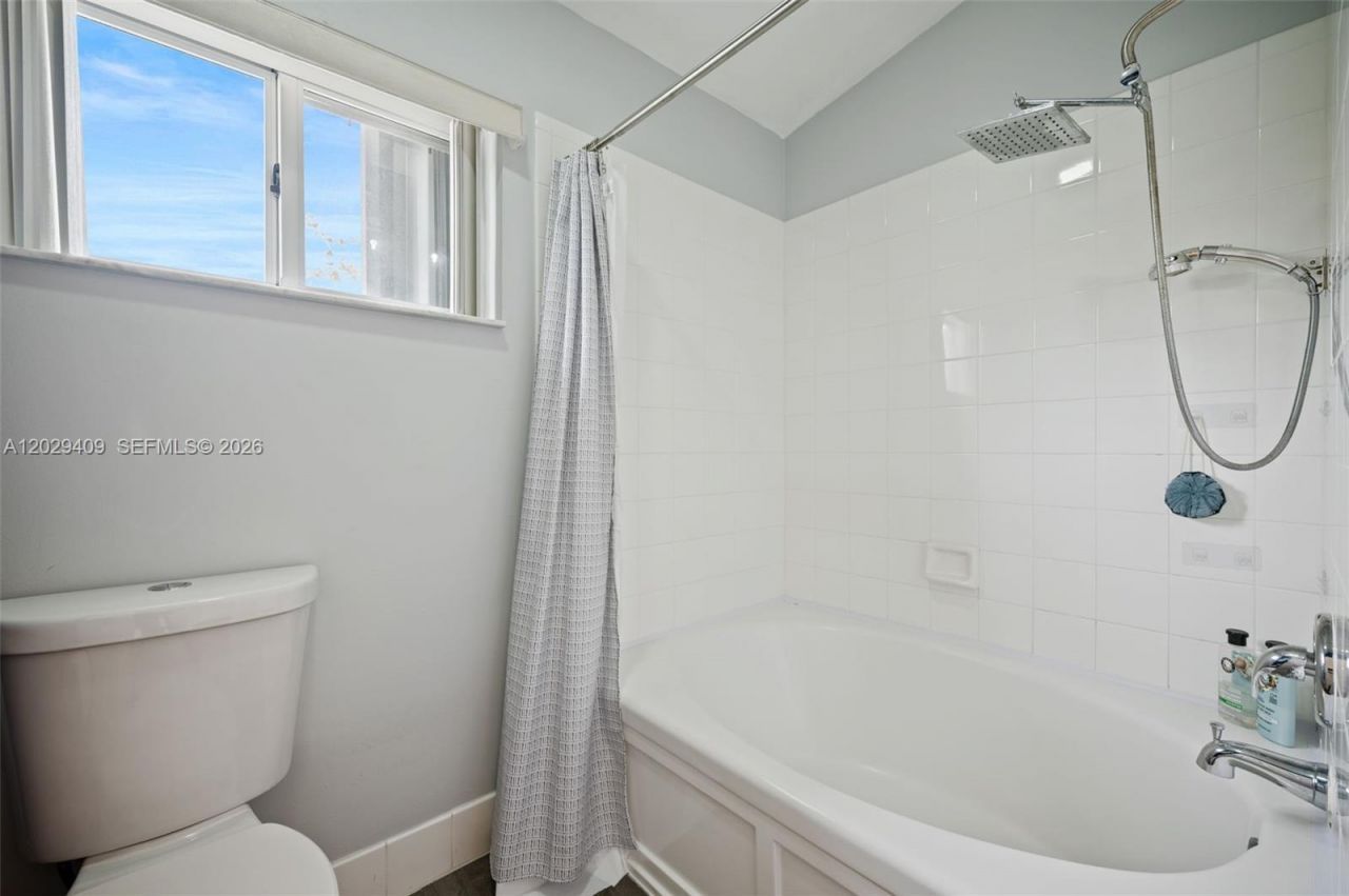 20831 NW 3rd Ct, Pembroke Pines, FL 33029 Photo