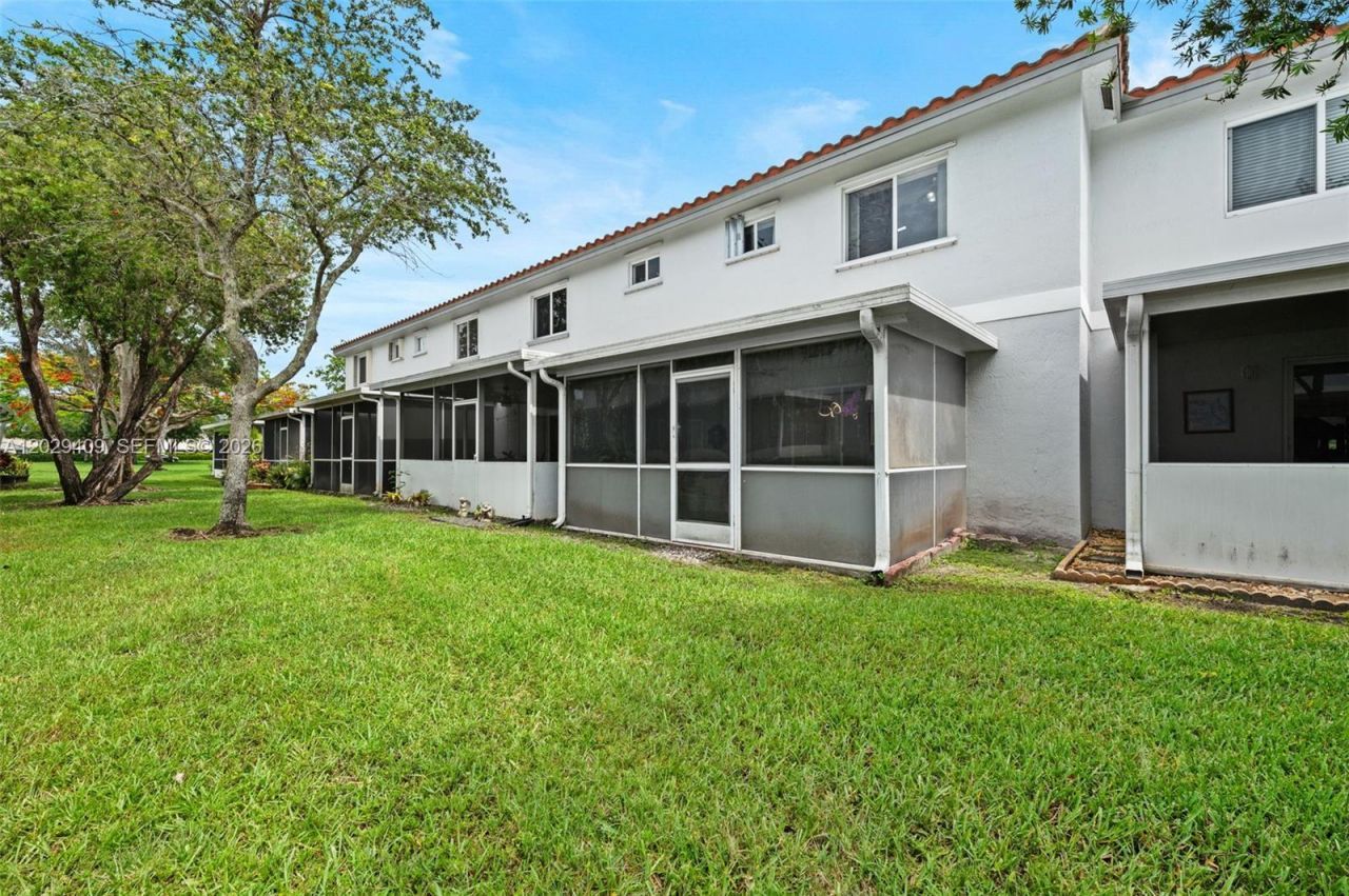 20831 NW 3rd Ct, Pembroke Pines, FL 33029 Photo