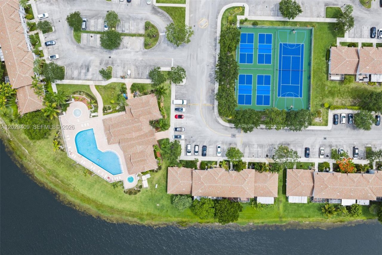 20831 NW 3rd Ct, Pembroke Pines, FL 33029 Photo
