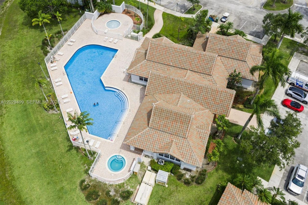 20831 NW 3rd Ct, Pembroke Pines, FL 33029 Photo