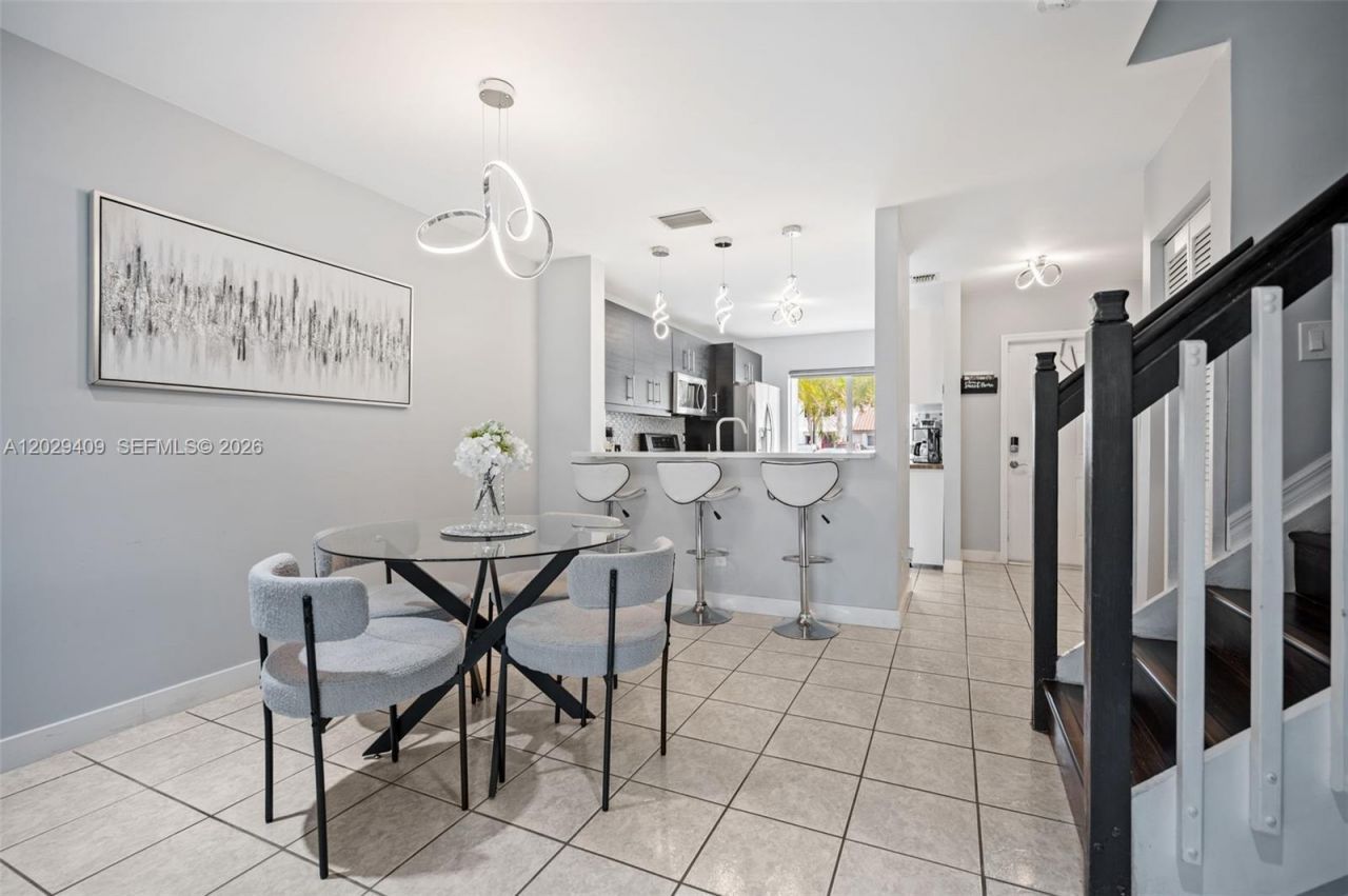 20831 NW 3rd Ct, Pembroke Pines, FL 33029 Photo