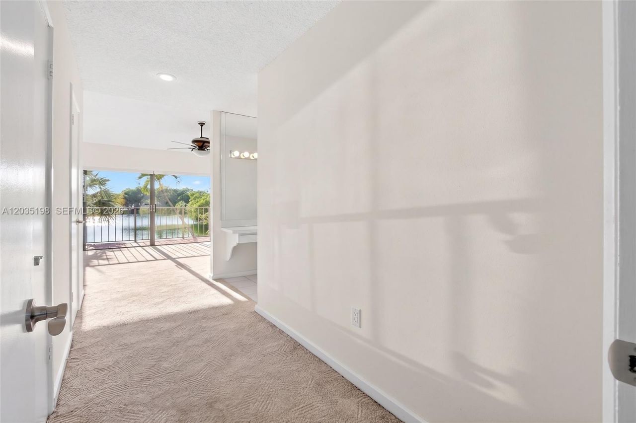 5002 SW 72nd Ave , Miami, FL 33155 Photo