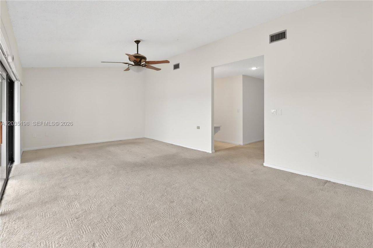 5002 SW 72nd Ave , Miami, FL 33155 Photo