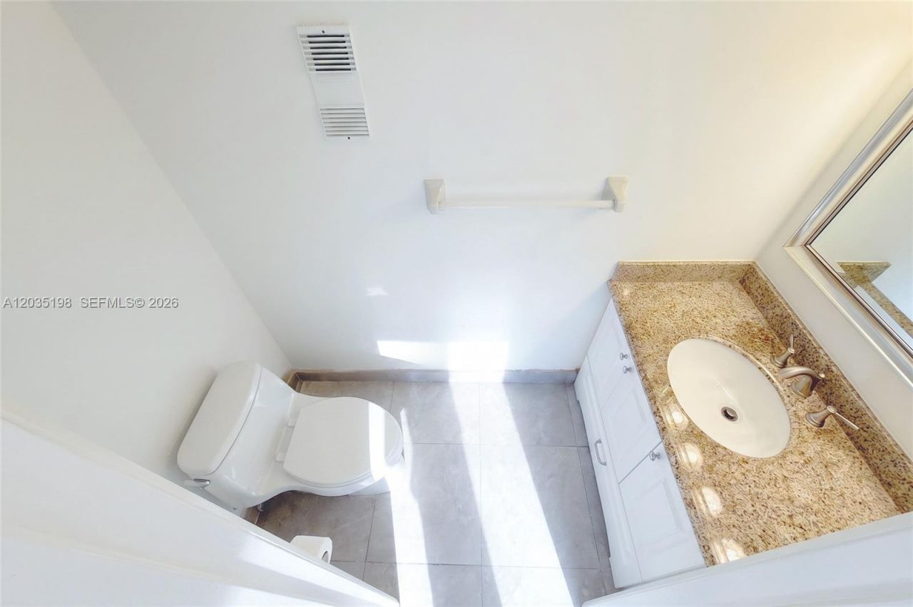 5002 SW 72nd Ave , Miami, FL 33155 Photo
