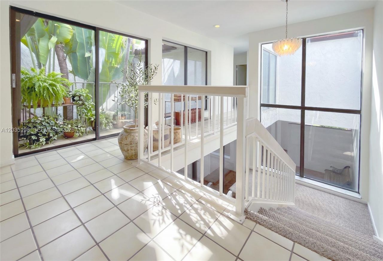 5002 SW 72nd Ave , Miami, FL 33155 Photo