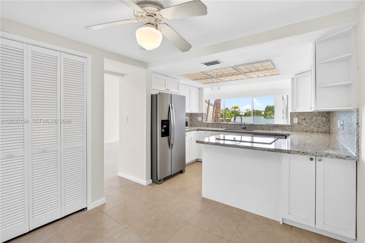 5002 SW 72nd Ave , Miami, FL 33155 Photo