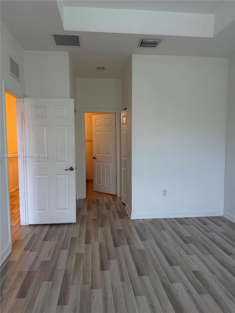 3467 W 89th Ter , Hialeah, FL 33018 Photo
