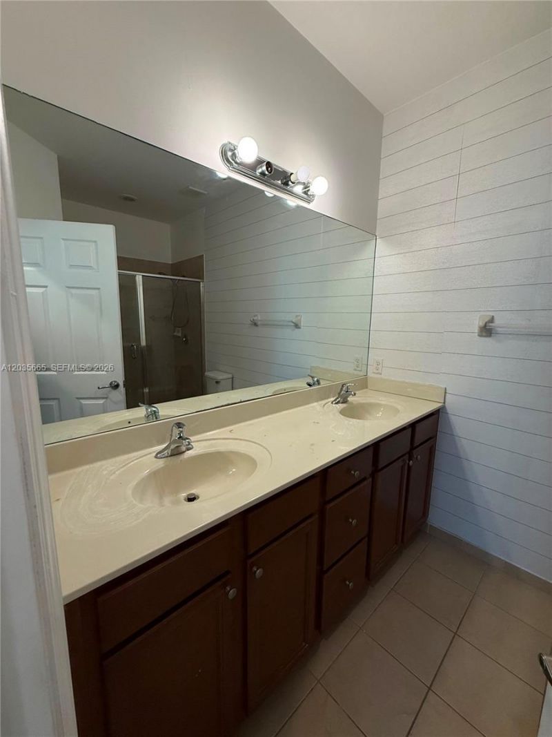 3467 W 89th Ter , Hialeah, FL 33018 Photo