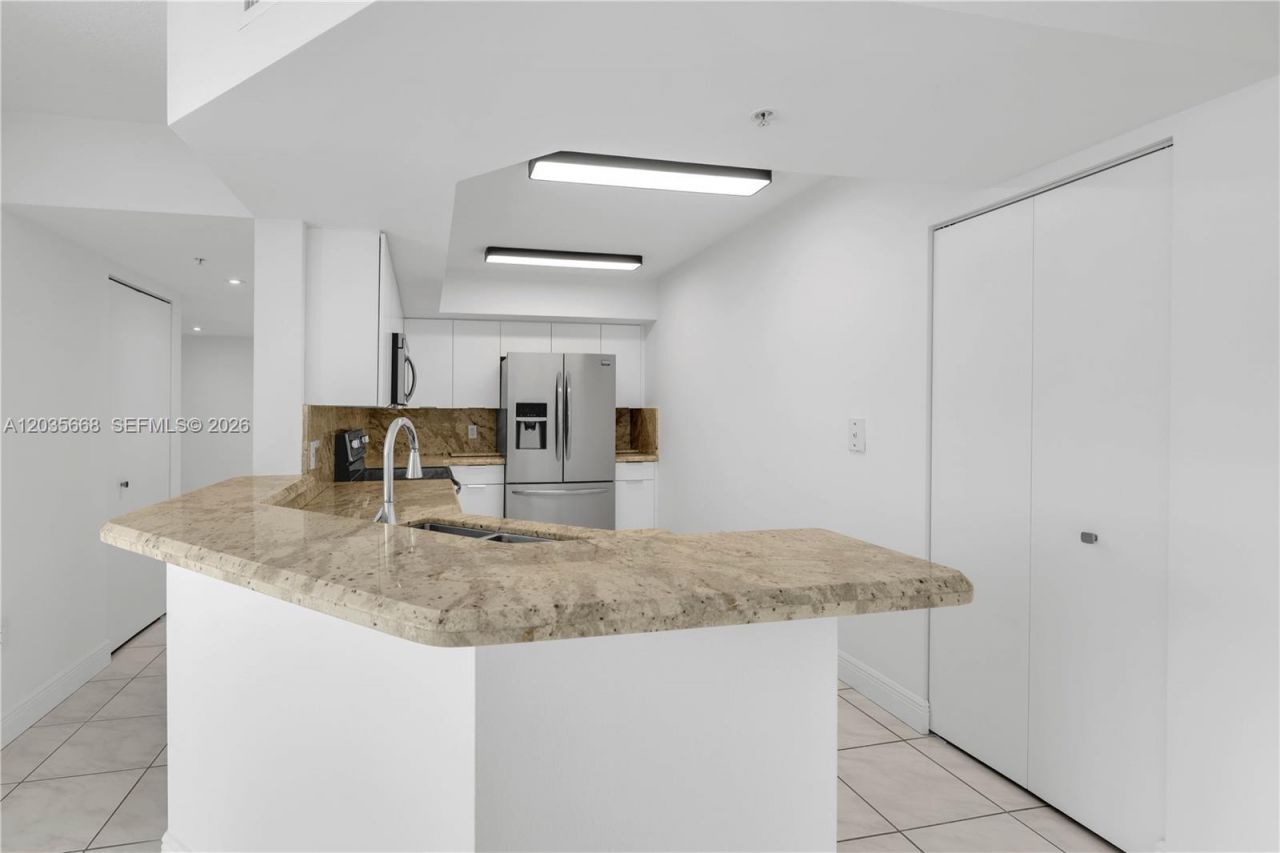 1900 Sunset Harbour Dr , Unit 707, Miami Beach, FL 33139 Photo