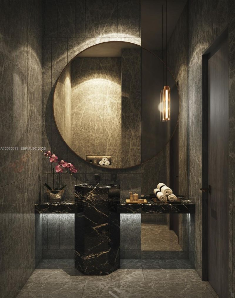 300 N Iiscayne Boulevard , Unit 8402, Miami, FL 33132 Photo