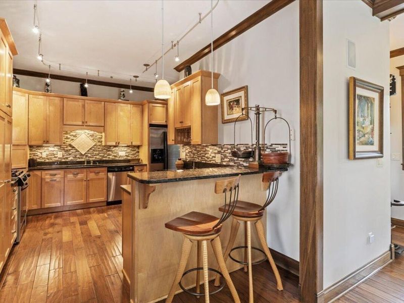 1085 Highland Street, Columbus, OH 43201 Photo 15